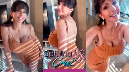 Thumbnail video 'Catalina Cruz - Full Service Spa 5K VR'
